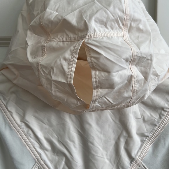 Lululemon lightweight, raincoat hoodie - Picture 8 of 12